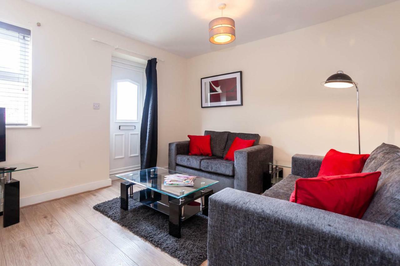 4 Bed Home, Driveway Parking Ideally Located In Latchford, Warrington - Executive St Marys House Kültér fotó