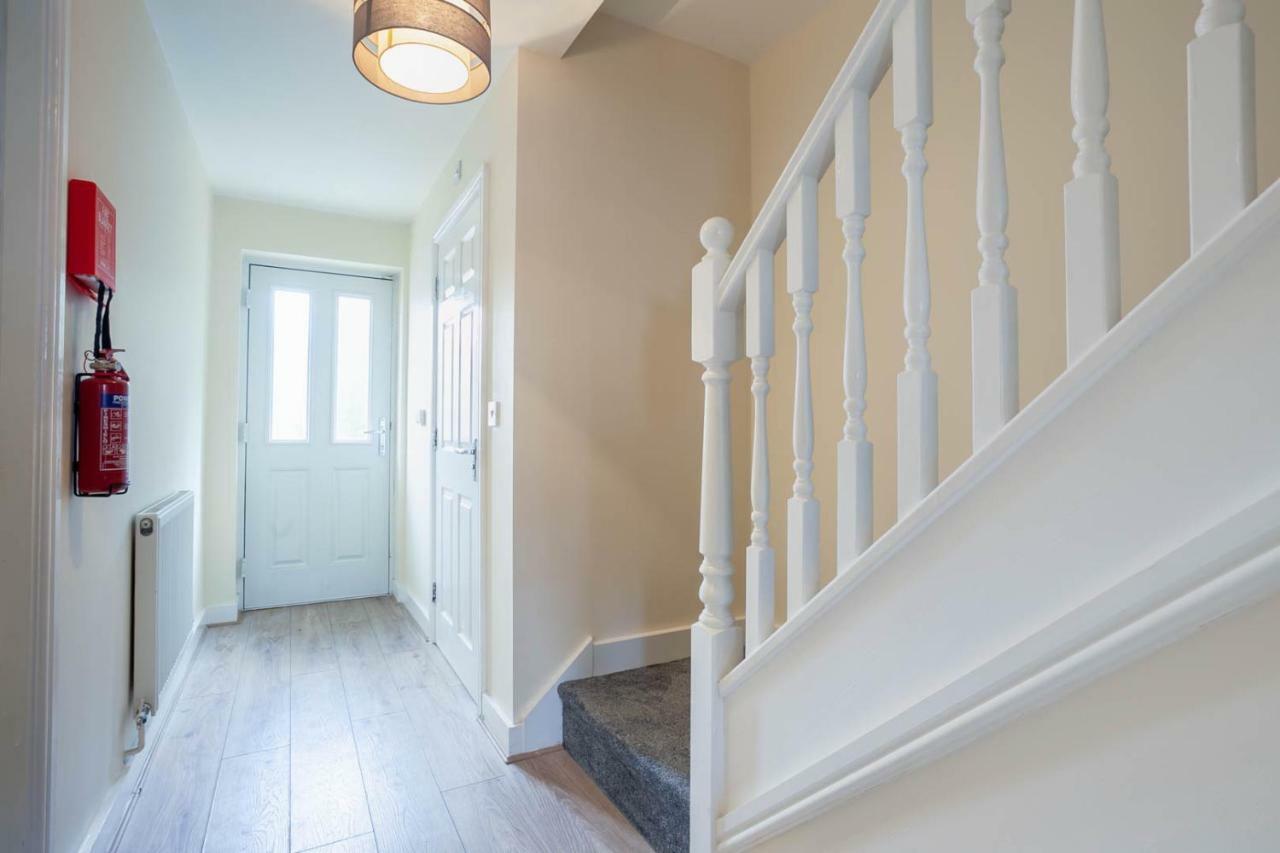 4 Bed Home, Driveway Parking Ideally Located In Latchford, Warrington - Executive St Marys House Kültér fotó